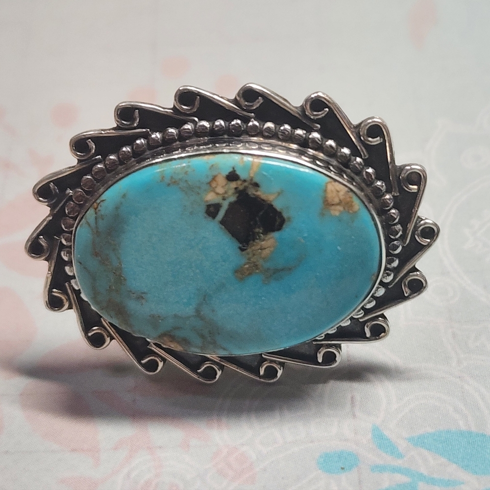 Turquoise and Sterling Southwestern Women's Ring - Picture 2 of 6